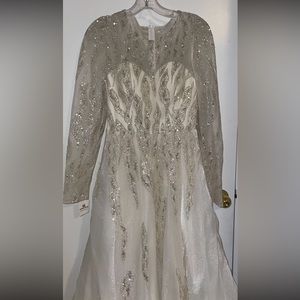 Sparkling White Dress with 4-Layer Puff Skirt: 50% Off Original Price! 🌟👗